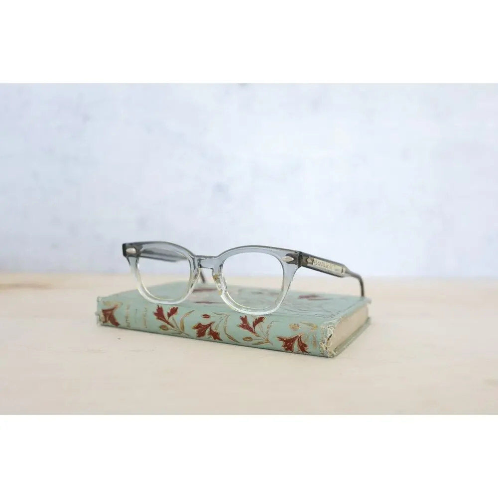 Vintage American Optical eyeglass 1960s USA Sleeve NOS 42-20 Academia Preppy